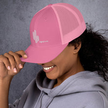 Cargar imagen en el visor de la galería, Baja Life Trucker Cap

