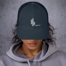 Cargar imagen en el visor de la galería, Baja Life Trucker Cap
