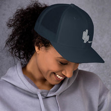 Cargar imagen en el visor de la galería, Baja Life Trucker Cap
